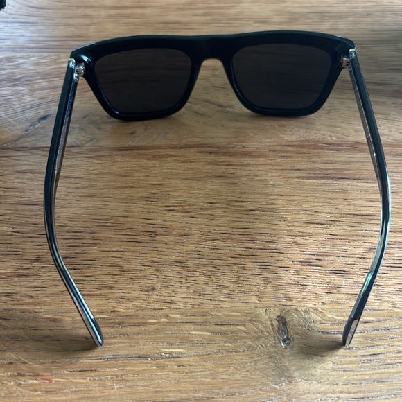 Dolce & Gabana Sunglasses - Picture 6 of 7